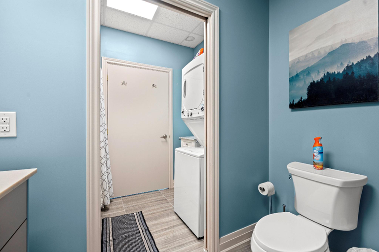 Others 4, Finch West Residence Suites – Hotel DUKE, Toronto