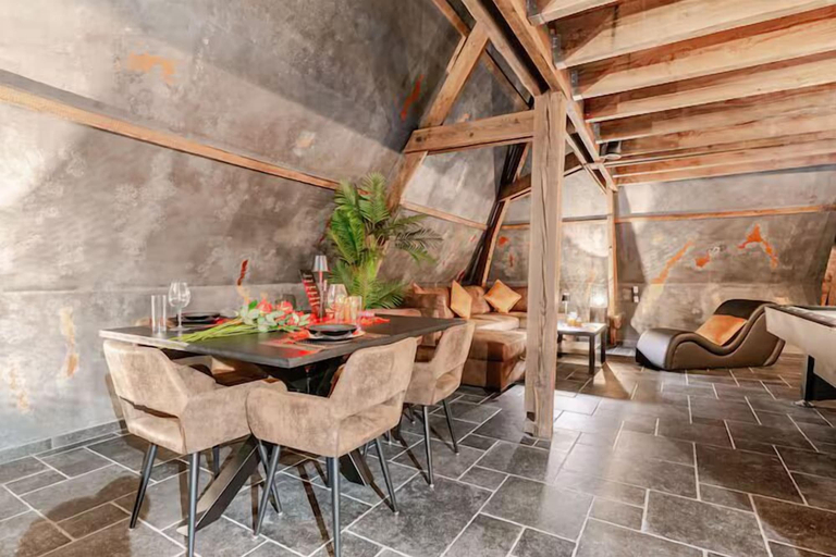 Living area 4, Intense, Hainaut