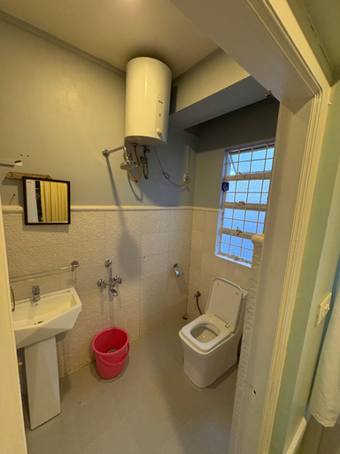 Bathroom 4, Silversky Guest House, East Khasi Hills