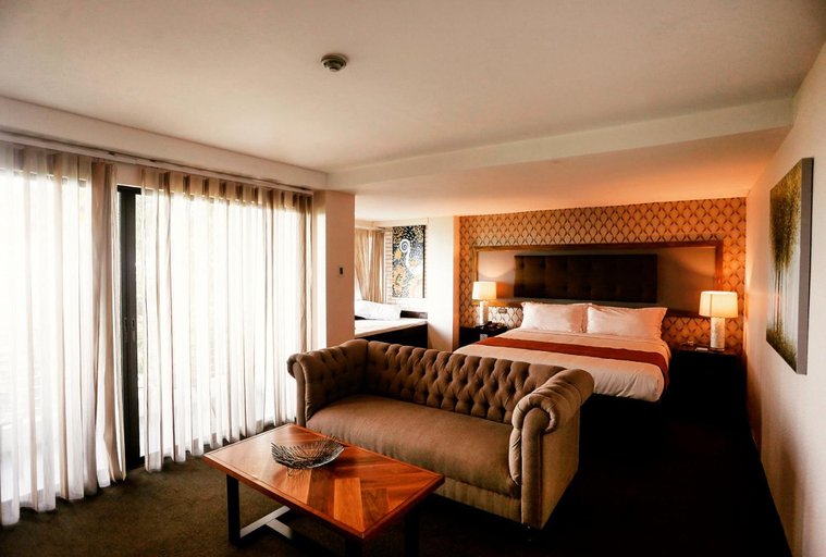 Bedroom 2, Amega Hotel, Tagaytay City