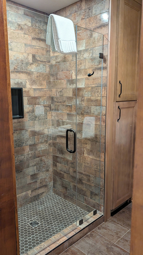 Bathroom 5, The Willows Cabins, Gallatin
