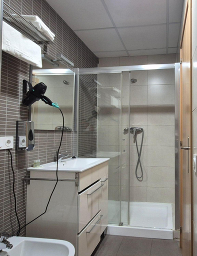 Bathroom 3, Luxury Apartments Puerto Valencia, Valencia