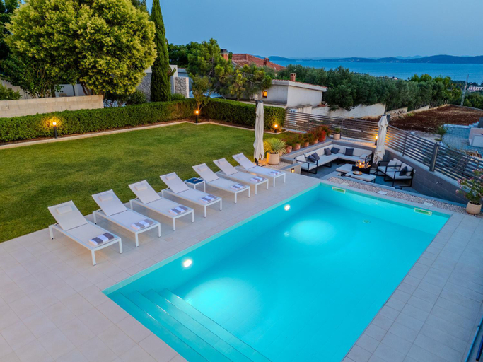 Sport & Beauty 2, New Luxury Villa "Via", Zadar