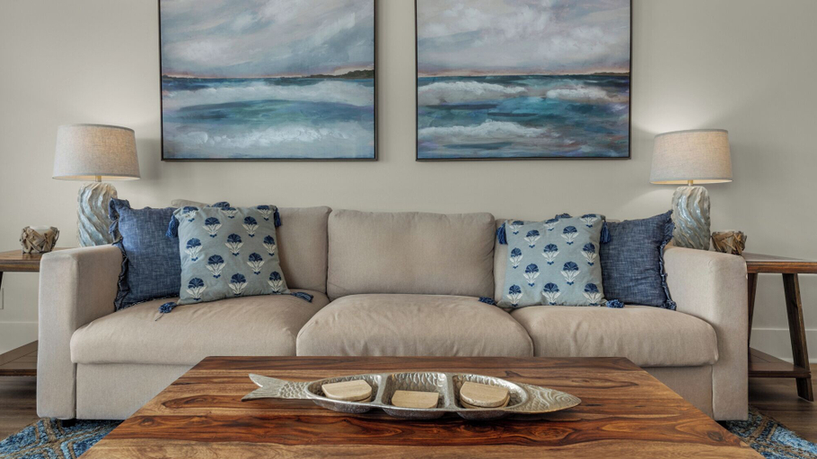 Others 5, Eastern Shores, Walton