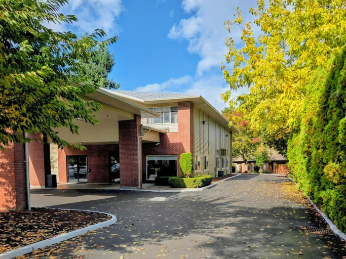 Exterior & Views 2, Quality Inn & Suites Wilsonville, Clackamas