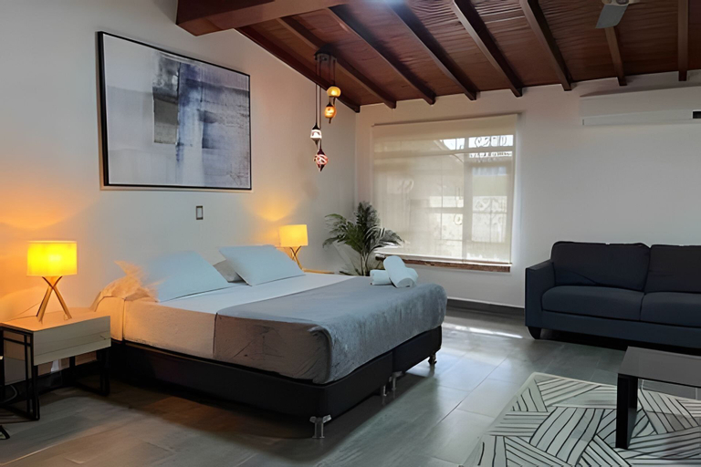 Room 2, Apto Palos Altos, Medellín