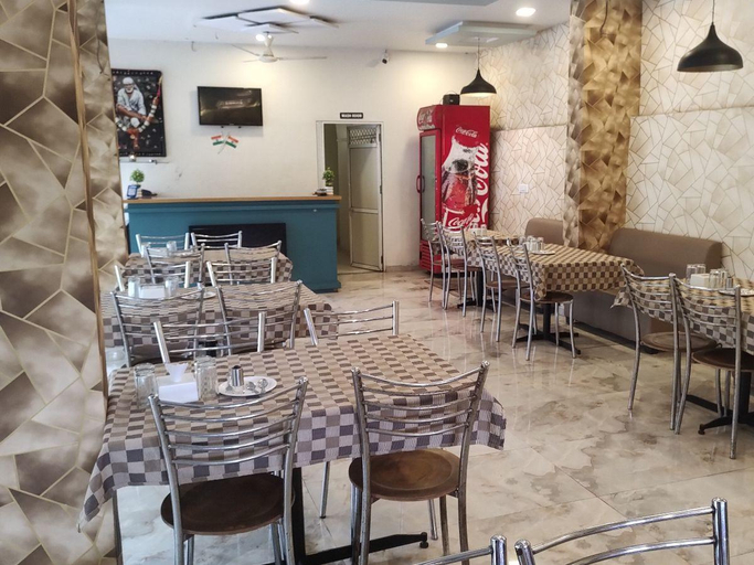 Food & Drinks, Hotel Pride Inn, Ahmadnagar
