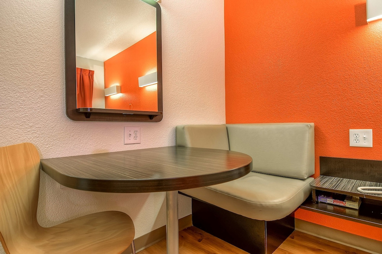 Others 4, Motel6 Carlsbad, CA Beach, San Diego