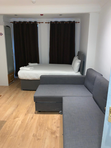 Bedroom, PADDINGTON HYDE PARK APARTMENT, London