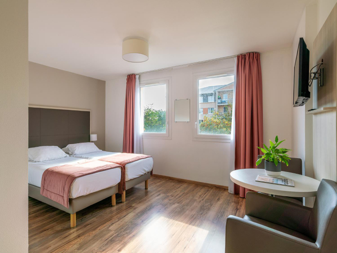 Bedroom 3, Sejours and Affaires Caen Le Clos Beaumois, Calvados