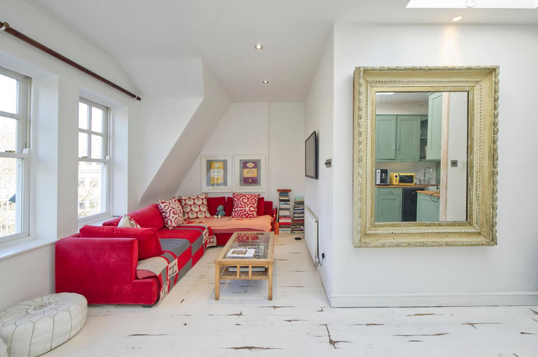 2, Contemporary 1 bed apartment Chelsea, London