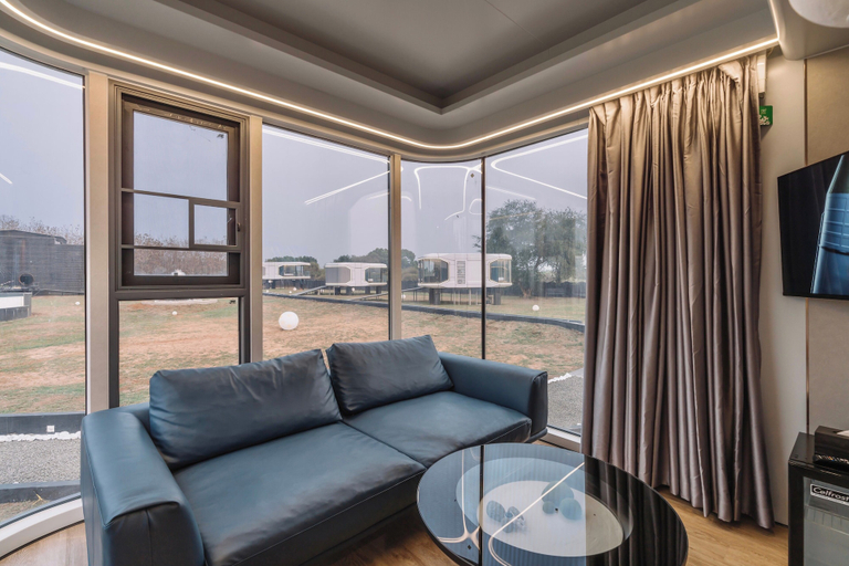Room 5, Astrophile, Palghar