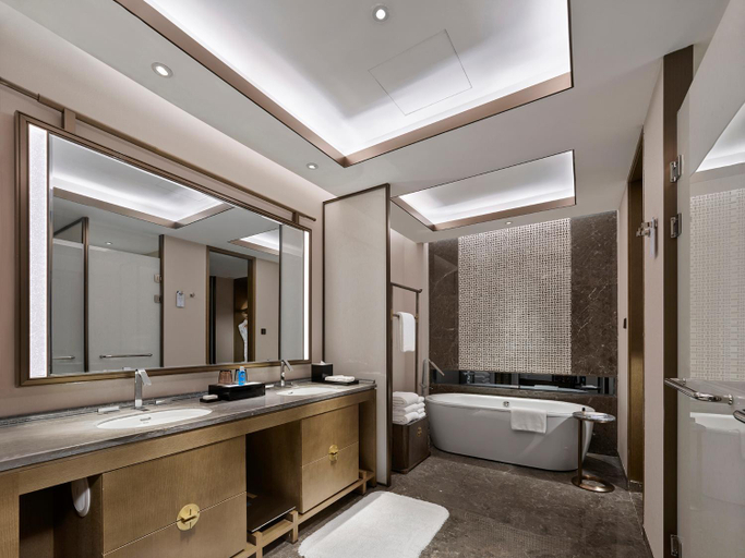 Bathroom 5, Steigenberger Hotel SUNAC Guilin, Guilin