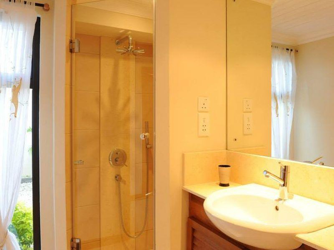 Bathroom, Oasis Villa By Evaco