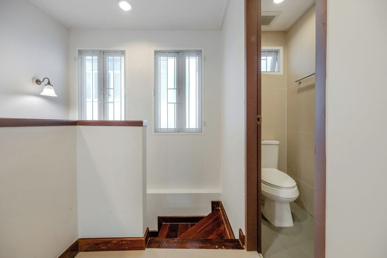 Bathroom 5, Arun Sa Wad - Yaowarat, Samphantawong