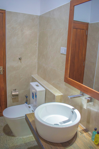 Bathroom 4, Caliza Dalawella, Habaraduwa