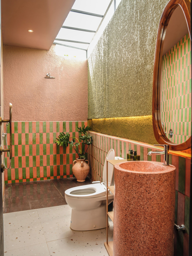 Bathroom 3, Patha, Badung