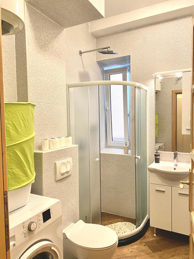 Bathroom 3, Apartment Njegos