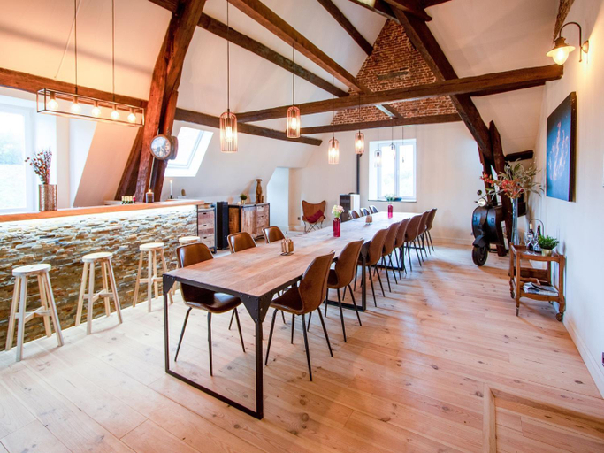 Food & Drinks, Castle with wellness and zipline, Namur