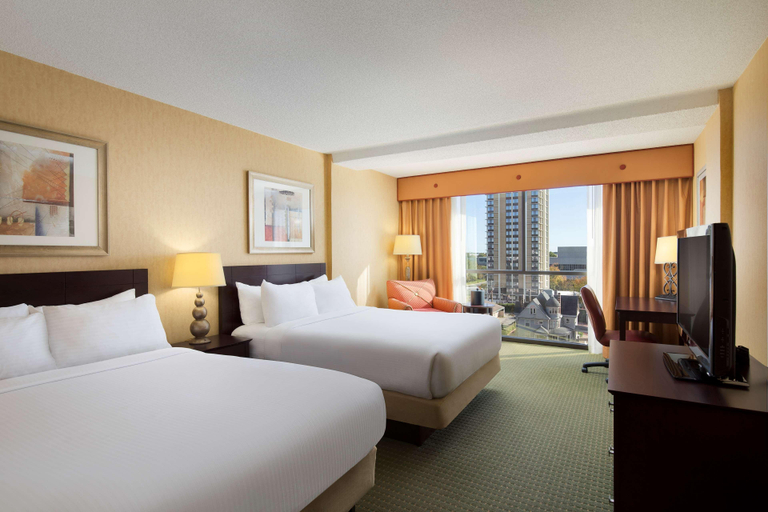 Bedroom 3, University Plaza and Convention Center, Greene
