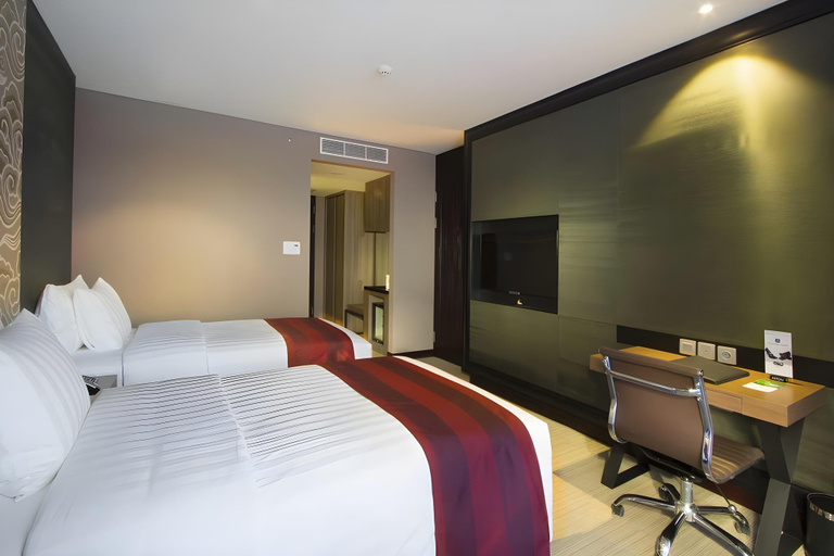 bedroom 6