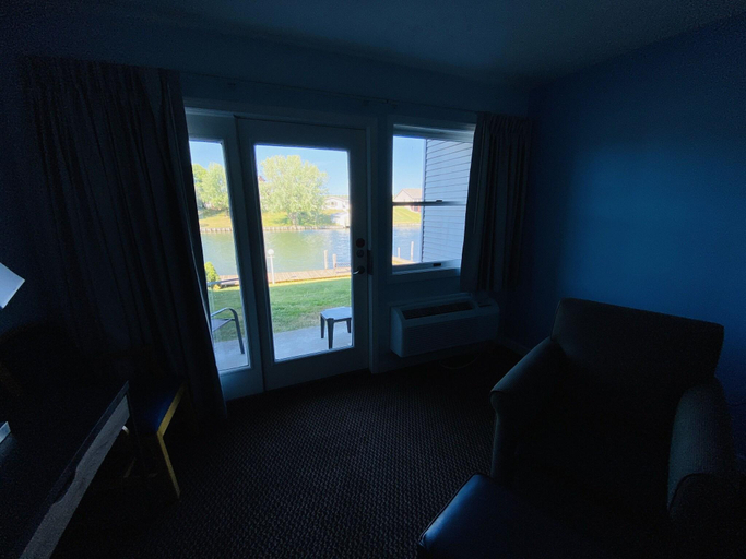 Public Area 4, Fleetwood Inn & Suites, Cheboygan