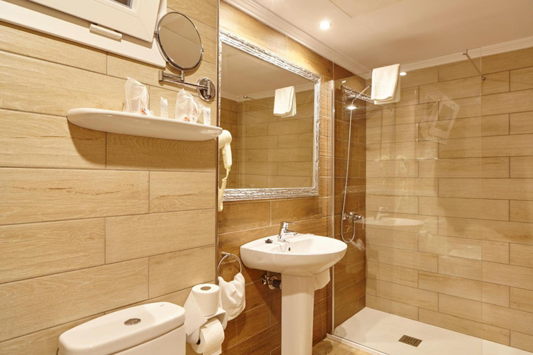 Bathroom 5, Cenger Beach Resort & Spa , Manavgat