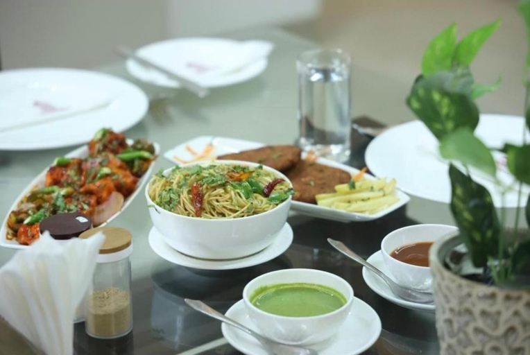 Food and drink, Hotel Red Leaf, Gurgaon