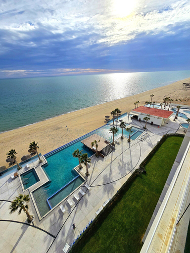 Pool 3, Beautiful 2 Bedroom Corner Beach Front Condominium Encantame Velero 905, Puerto Peñasco
