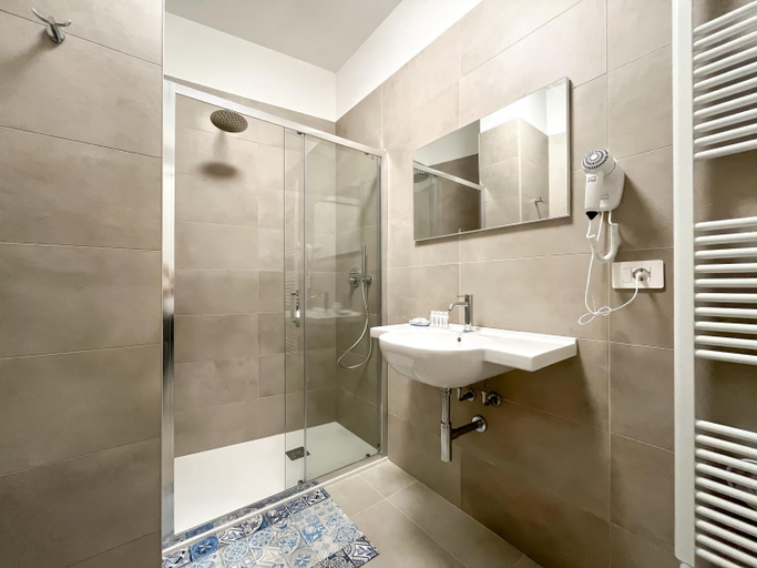 Shower 4, RRRapido Corte del naviglio - Apartments, Milano