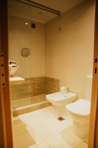 Bathroom 4, Hotel Las Lengas, Ushuaia