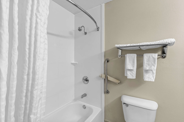 Bathroom 4, Best Western Presidential Hotel & Suites, Jefferson