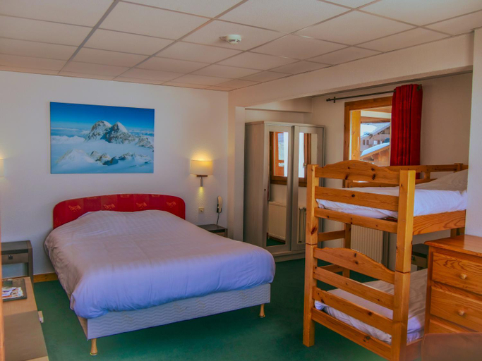 Bedroom 2, Hotel Val Chaviere, Savoie