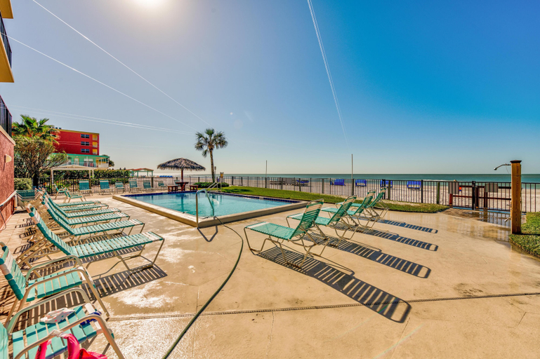 Sport & Beauty 4, Emerald Isle 604, Pinellas