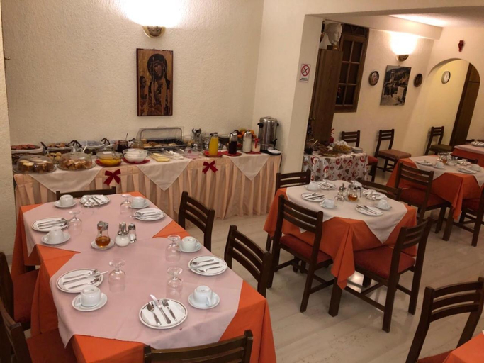 Food & Drinks 5, Olympic Hotel, Central Greece
