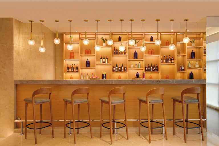 Cafe 5, Lemon Tree Suites Gurugram, Gurgaon