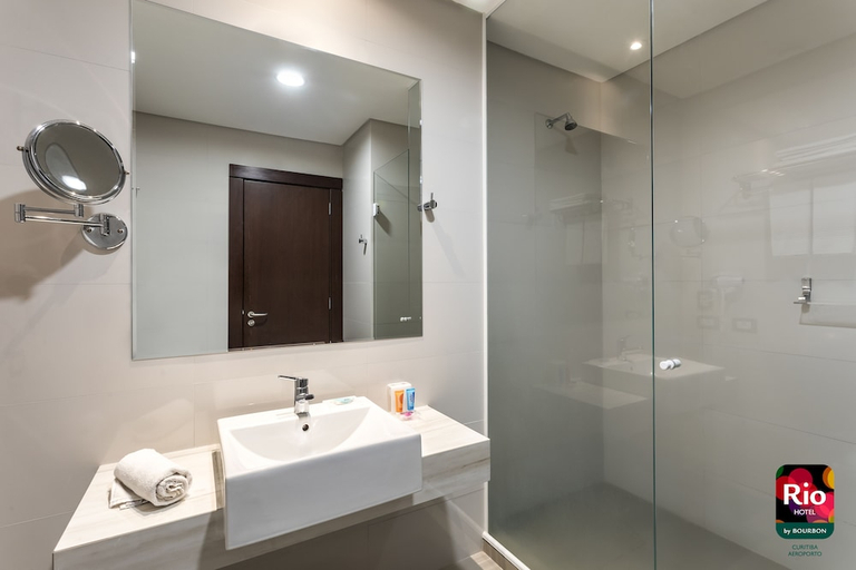 Bathroom 3, RIO HOTEL BY BOURBON CURITIBA AEROPORTO, São José dos Pinhais