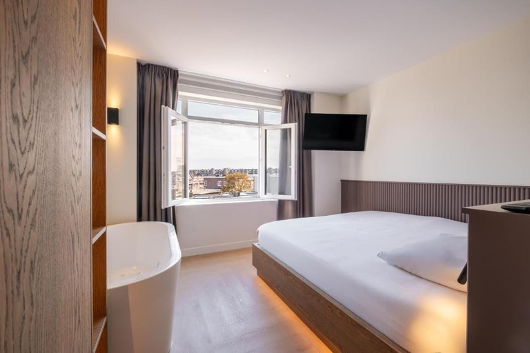 Primary image