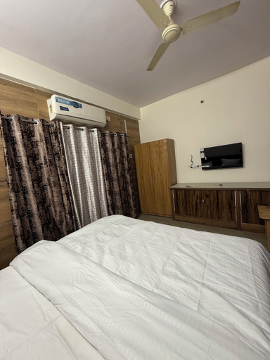 Room 5, THE GRAND SERENITY HOTEL, Nagpur