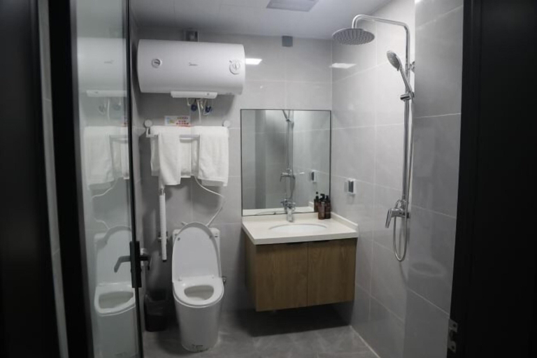 Bathroom 3, Jinshan Hotel, Shangluo