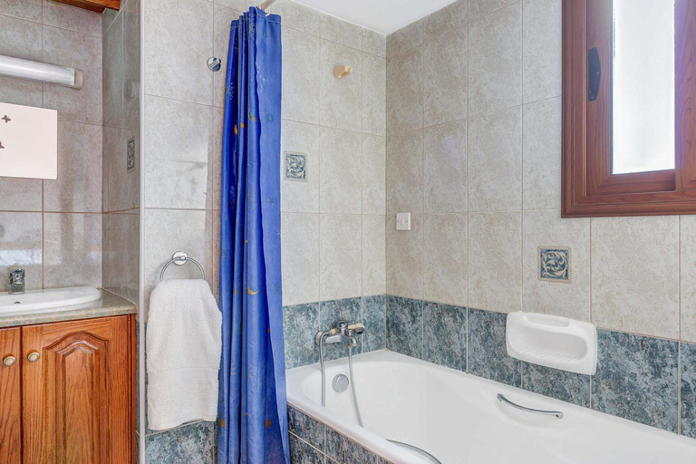 Bathroom 3, Argaka Beach Villa