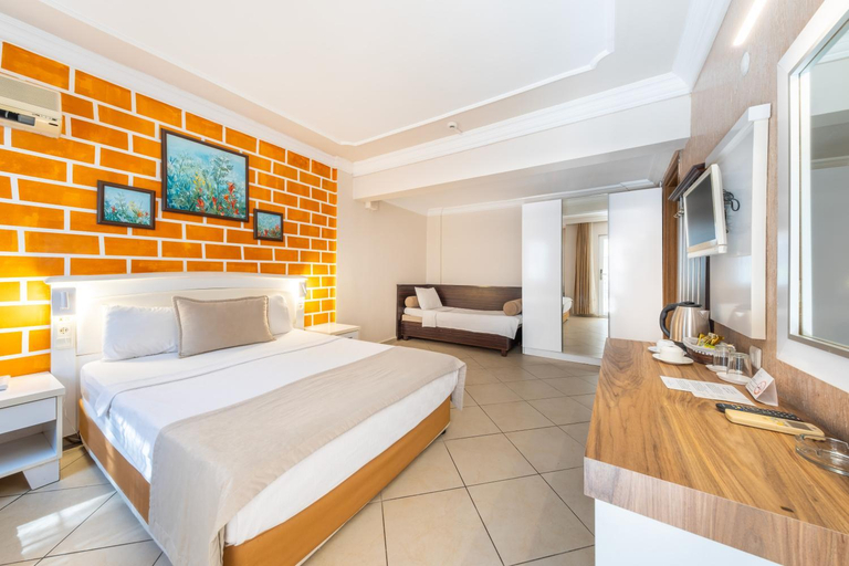 Bedroom 3, Nicholas Park Hotel, Fethiye