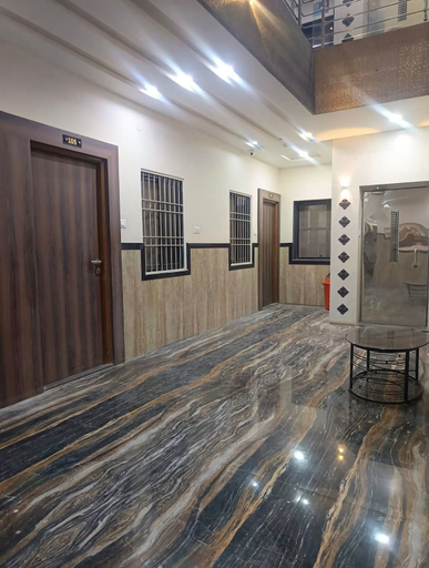 Others 5, Hotel A1, Amravati