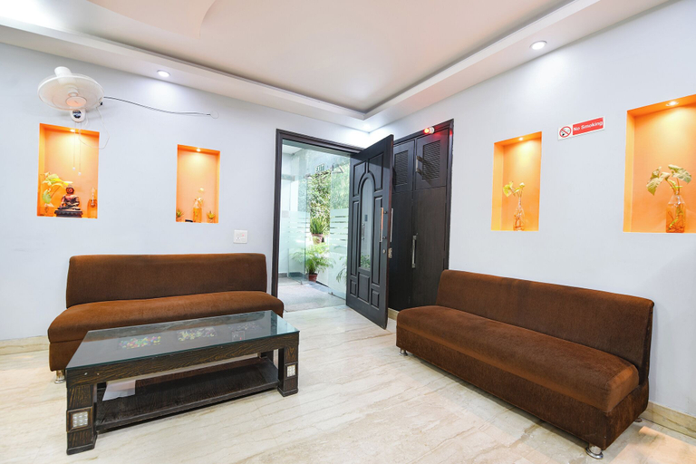 Lobby sitting area 3, FabHotel AVF Suites - 500 Meters From UNITECH CYBER PARK, Gurgaon