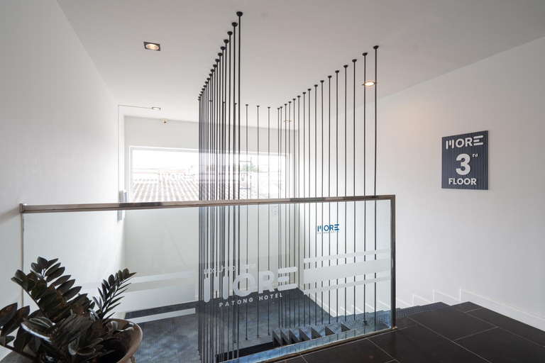 hallway 25