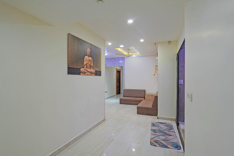 Lobby 5, Fabhotel Rajtilak, Ahmadabad