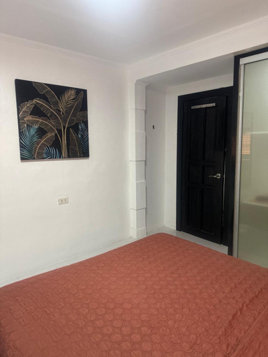 Others 4, Dollosa Compound, Iba