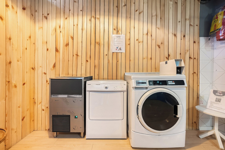 Laundry room, Beachfront Bliss by Sea N' Rent