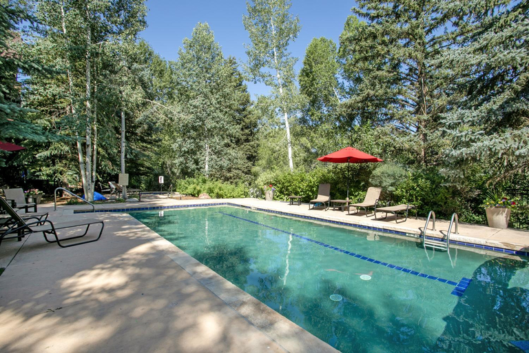 Sport & Beauty 4, Lodge at Brookside, Eagle