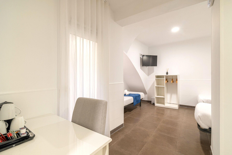 Bedroom 3, Laramond Barcelona Rooms, Barcelona